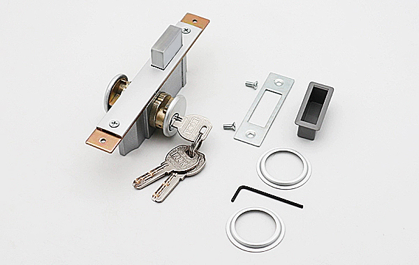 如何安装铝合金门锁